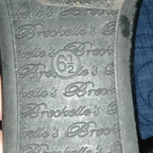 Shoes - Picture 3 of 6